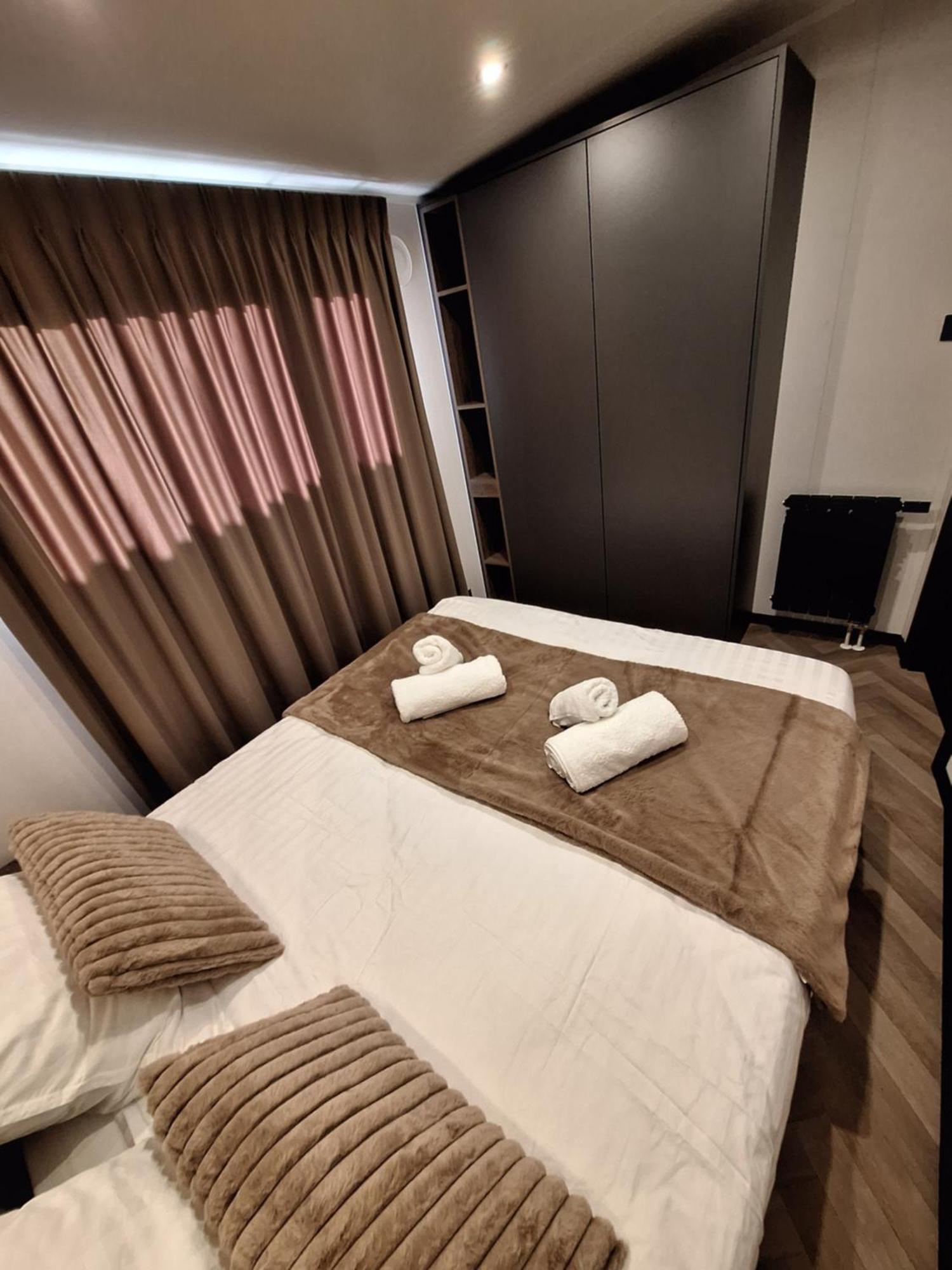 'Relax Lodge Sea' - Wellness Lodge In Zeeland - Private Sauna - Airco - Garden - Outdoor Swimming Pool - Free Wifi, Towels & Bed Linen Heinkenszand Zewnętrze zdjęcie